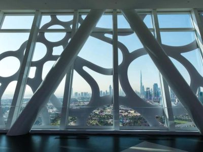 Dubai-Frame-700x467