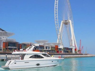 Dubai-Marina-Yacht-Tour-10-700x394