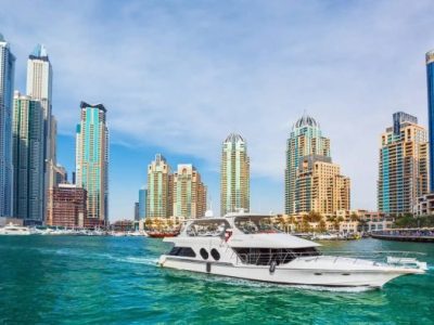 Dubai-Marina-Yacht-Tour-8-700x394