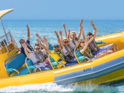 The-Yellow-Boats-8-700x393